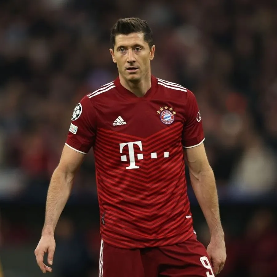 Lewa’dan sürpriz karar