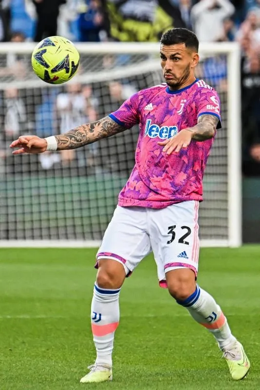 yine-yeniden-paredes-arjantinli-yildiz-orta-saha-galatasaray-ile-gorusmek-istedi-1691277865126.jpeg Yine yeniden Paredes! Arjantinli yıldız orta saha Galatasaray ile görüşmek istedi-4