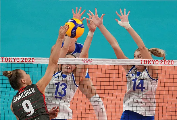 turkiye-rusya-maci-sonucu-filenin-sultanlari-turkiye-rusya-voleybol-maci-sonucu-1627891109252.jpg