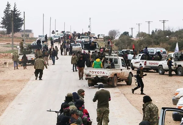 El Bab ilçe merkezine girildi-1