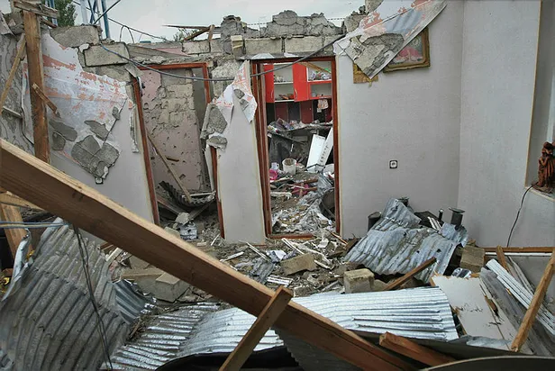 son-dakika-bozguna-ugrayan-ermenistandan-sivillere-alcak-saldiri-o-bolgelere-yogun-ates-acti-1602244628321.jpg Son dakika: Bozguna uğrayan Ermenistan'dan sivillere alçak saldırı! O bölgelere yoğun ateş açtı-2