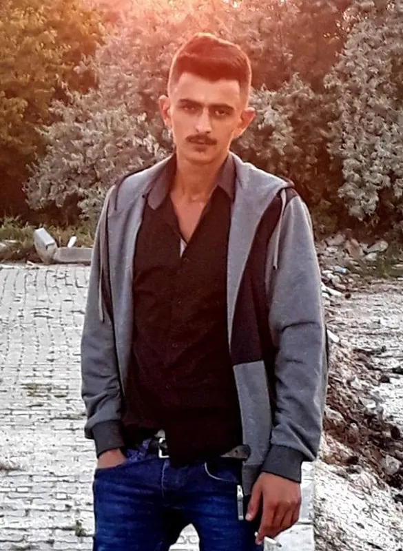 boyle-aile-olmaz-olsun-oz-kizlarini-tore-yuzunden-vahsice-katlettiler-8-kisiye-agirlastirilmis-muebbet-hapis-i-1655099983053.jpg Böyle aile olmaz olsun! Öz kızlarını töre yüzünden vahşice katlettiler: 8 kişiye ağırlaştırılmış müebbet hapis istendi-8