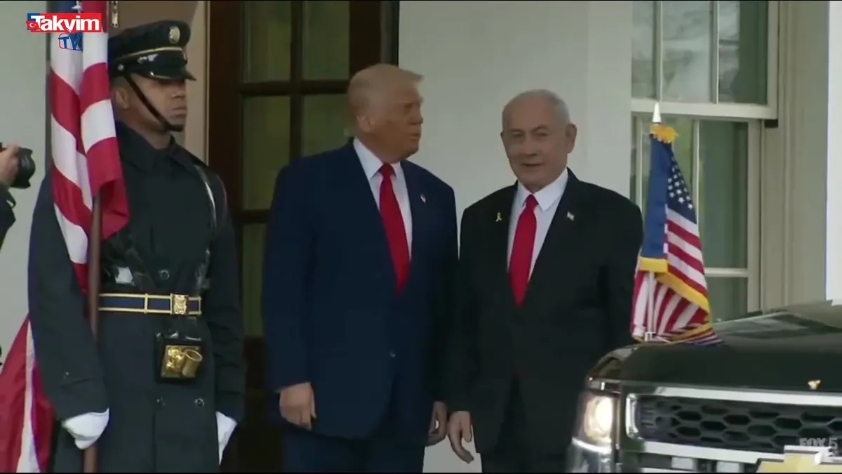 Trump ve Netanyahu bir araya geldi!