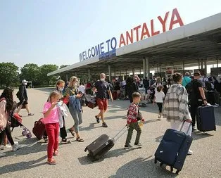 turizm gelirinin 2022’de 30,4 milyar dolara çıkması öngörülüyor