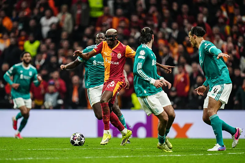 Liverpool - Galatasaray maçının muhtemel 11'leri! Tek hedef çeyrek final - 14