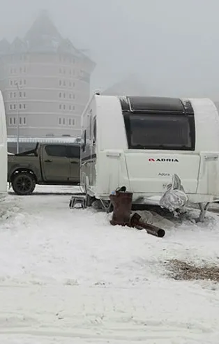 1 gece fiyatına aylarca tatil yapıyorlar! Uludağ'ın keyfini en çok karavancılar çıkardı