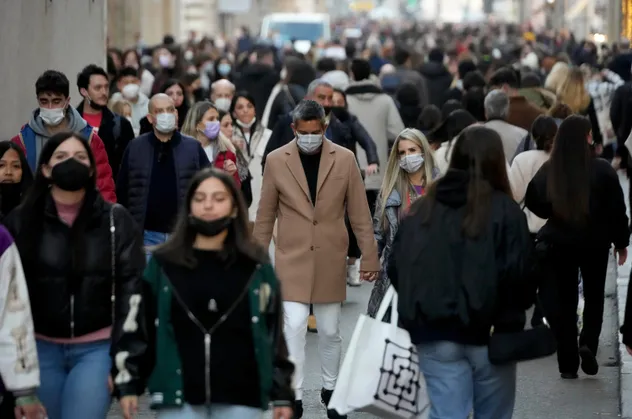 Fransa'dan karantina kararı! Süre düşürüldü