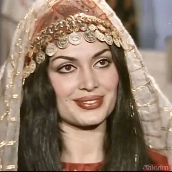 Yeşilçam’ın Sultan’ı Türkan Şoray’dan Müjde Ar itiraf! Şoray Kanunları’nı bakın nasıl feshetmiş! Meğer Cihan Ünal’la yatak sahnesinde... - 16