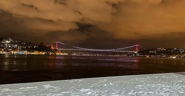 İstanbul Boğazı’nda gemi geçişleri çift yönlü askıya alındı