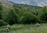 İHA korkusu hainleri ele verdi: Teröristlerin insansız hava aracından korunmak için şemsiye açtığı ortaya çıktı