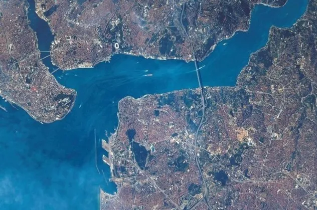 İstanbul Boğazı'nda alarm! Petrol boru hattından bile daha yüksek... Dikkat çeken rapor