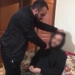 eski-sevgilisinin-arkadasini-bicakla-rehin-alan-sahsin-daha-once-de-kuyumcu-soygununa-karistigi-ortaya-cikti-1617295962629.jpeg Eski sevgilisinin arkadaşını bıçakla rehin alan şahıs hakkında çarpıcı detaylar ortaya çıktı! Polis yeniden peşinde...-3