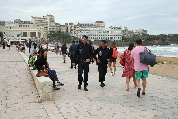 Fransa'daki G7 Zirvesi'nde 13 bin 200 polis ve jandarma görev yapacak-3