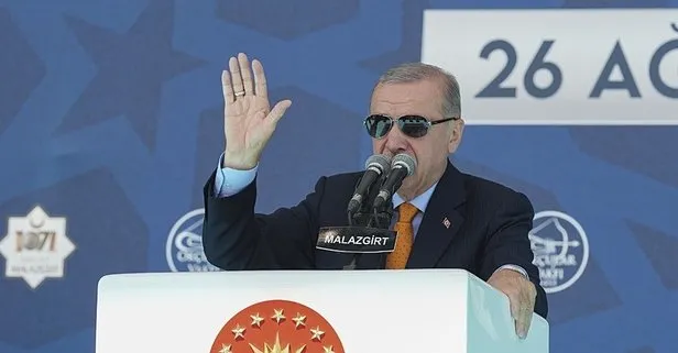 Başkan Erdoğan'dan Malazgirt'te "terörsüz Türkiye" uyarısı! "Yönünü Türkiye'ye ve Şam'a dönen kazanacak" | Kılıç çıkarsa kelama yer kalmaz
