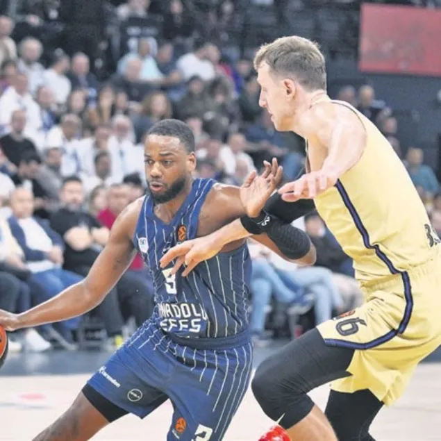 Anadolu Efes finişte güldü