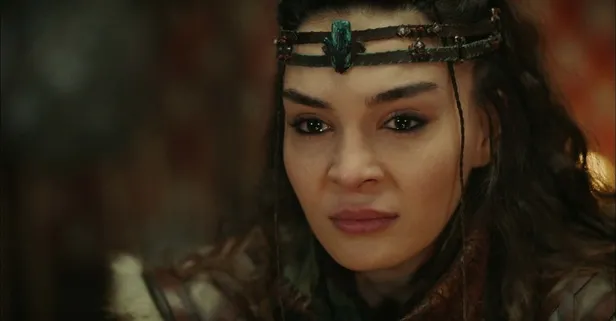 Destan’da duygusal sahne: Akkız annesi Alaca’yı anlattı!