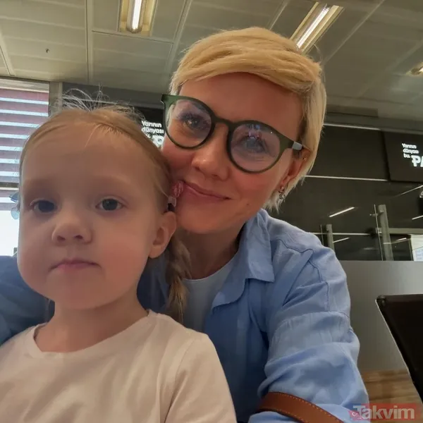 Kuruluş Osman’ın Sofia’sı Alma Terzic’in çekirdek ailesine bakın! Güzeller güzeli kızı hayran bıraktı! Eşi de kendi gibi ünlü... - 13