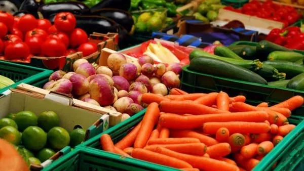 koronavirus-salginina-ragmen-hiz-kesmedi-yas-meyve-sebze-ihracatinda-rekor-2020de-1-milyar-dolari-asti-1608572159200.jpeg Koronavirüs salgınına rağmen hız kesmedi! Yaş meyve sebze ihracatında rekor: 2020'de 1 milyar doları aştı-4