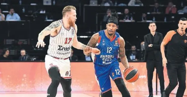 Efes Komşu’yu ezdi!