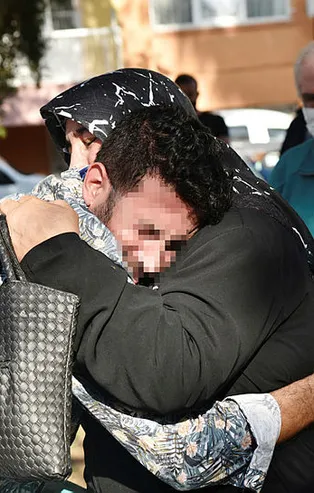 Bir annenin en zor anları! İntihar etmek isteyen oğlunu görünce...