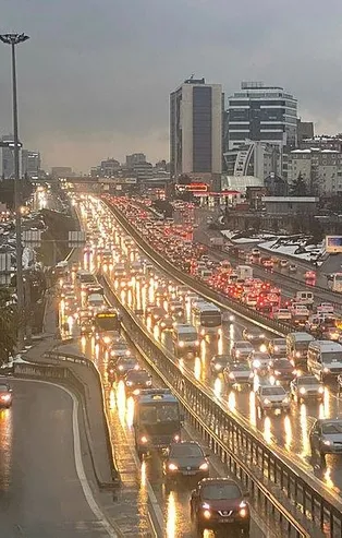 İstanbul'da trafik yoğunluğu! | YOL DURUMU