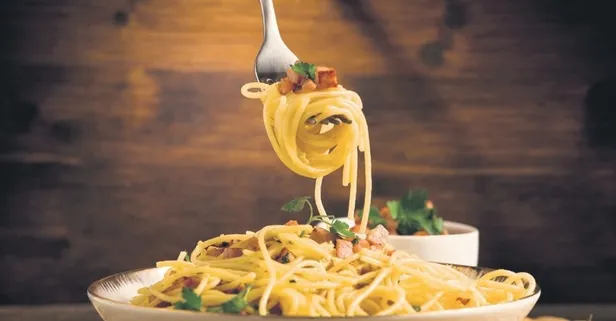 Restoranımın tarifleri rakip restorana verildiyse dava açabilir miyim? TAKVİM hukukçusu sorularınızı cevapladı