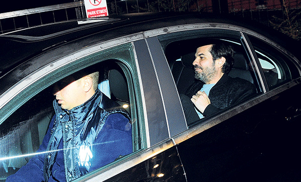 Kenan Doğulu garsonları azarladı-1