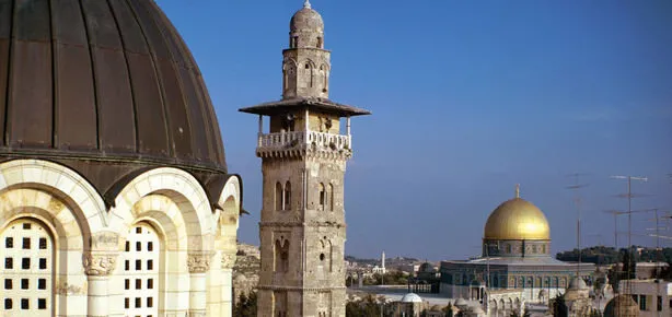 İsrail askerleri Mescid-i Aksa’ya girdi