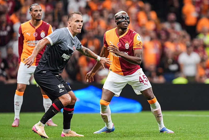 Okan Buruk'tan 3'te 3 için forvet kararı! İlk 11'ini belirledi - 7