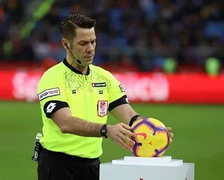 Hakemlik kariyeri tehlikede! Fırat Aydınus yardımcısıyla kavga etti