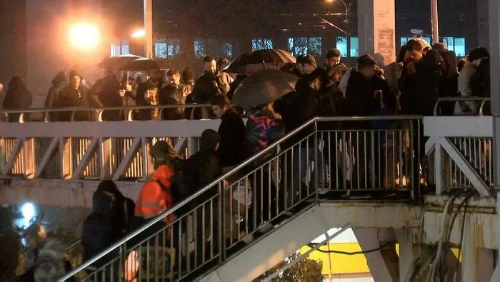 İstanbul'da trafik akşam saatlerinde durma noktasına geldi: Yoğunluk yüzde 85'e yükseldi-4
