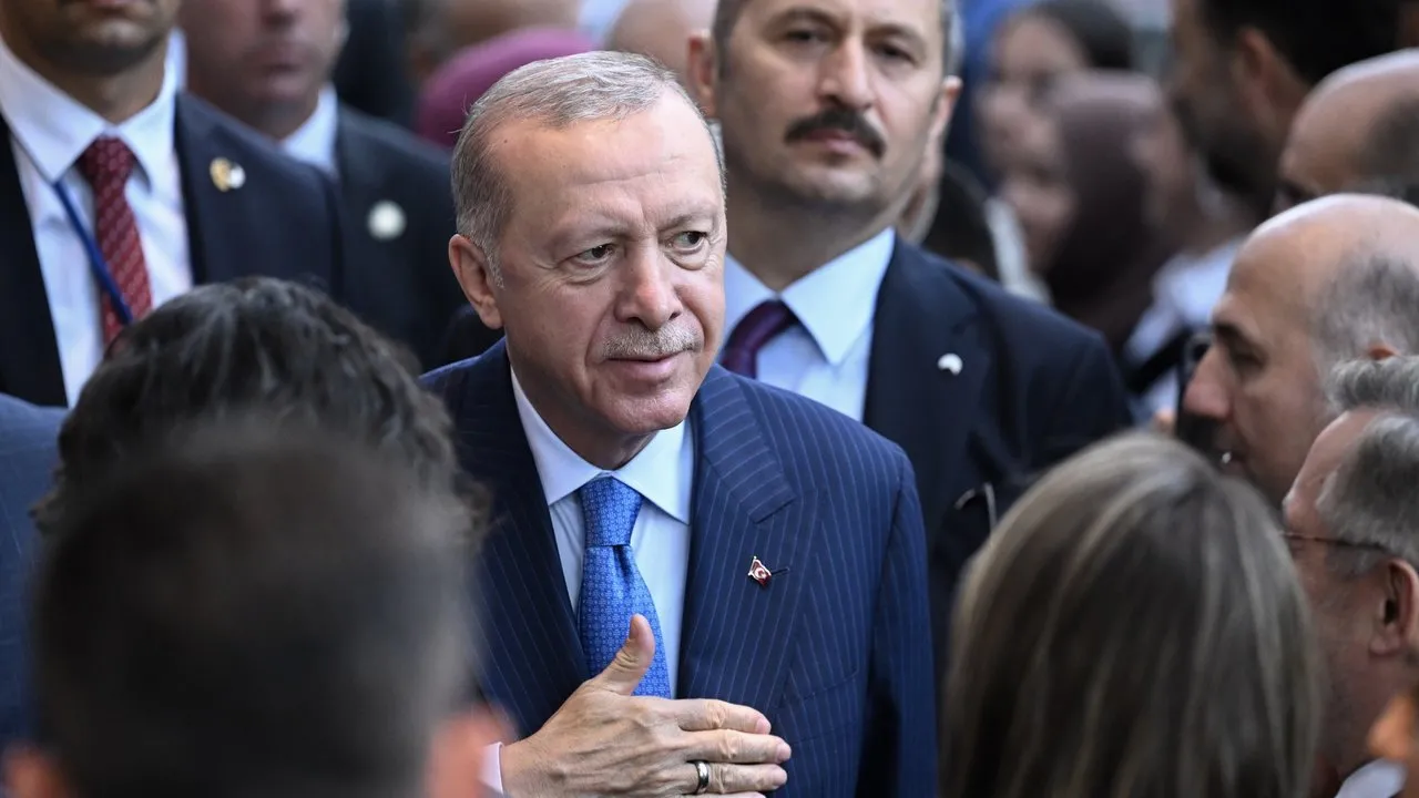 Başkan Erdoğan’dan 20 ABD’li dev ile ekonomi çıkarması! Apple’a Türkiye teklifi | Başkan Erdoğan liderleri Türkevi’nde ağırlayacak
