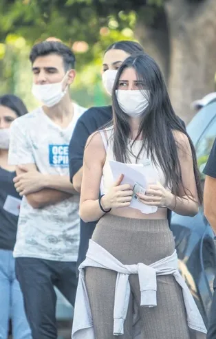 Bizden tam puan! YKS’nin ilk oturumu sorunsuz bir şekilde tamamlandı