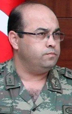 Şortlu darbeci saf değiştirdi