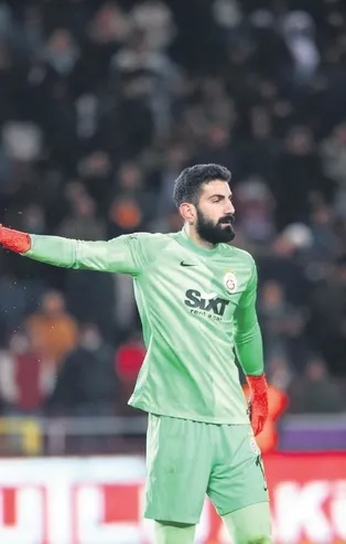 Galatasaray Mali Genel Kurul'da rakamları açıkladı! İsmail Çipe'nin ücreti taraftarı isyan ettirdi