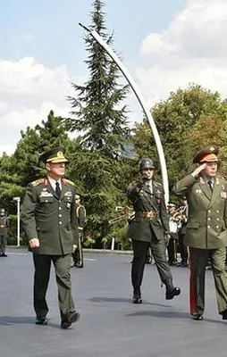 Gerasimov'dan Hulusi Akar'a başsağlığı telefonu