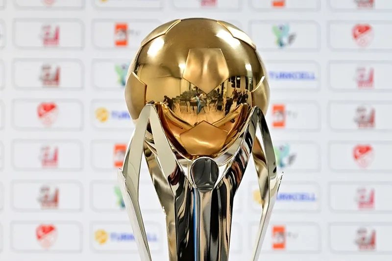 super-kupa-finali-ne-zaman-oynanacak-2024-galatasaray-besiktas-final-maci-tarihi-belli-oldu-mu-hangi-kanalda-y-1716784103560.jpg Galatasaray - Beşiktaş final maçı tarihi belli oldu mu? Süper Kupa finali ne zaman oynanacak 2024? Hangi kanalda yayınlanacak?-4