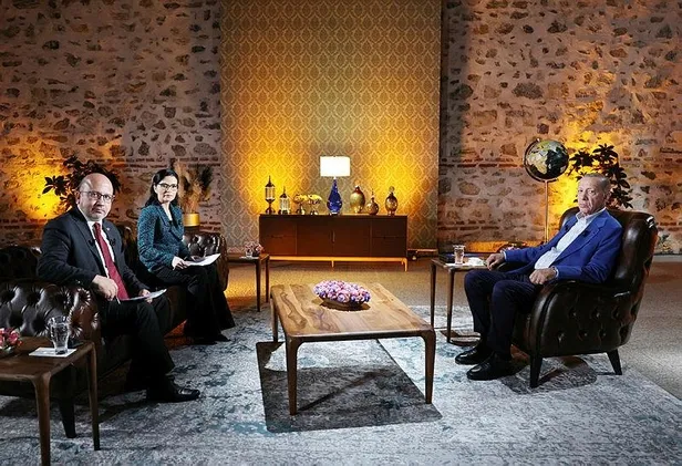 kabul-edilemez-basin-ozgurlugunun-ihlalidir-1685145641898.jpeg FETÖ'cülerün şikayet üzerine A Haber muhabiri ve Sabah Avrupa Yazı İşleri Müdürü'nün gözaltına alınmasına Başkan Erdoğa'dan sert tepki-4