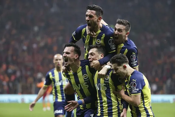 fenerbahce-rizespor-maci-saat-kacta-hangi-kanalda-nerede-oynanacak-fb-crizespor-maci-muhtemel-11leri-1638708258495.jpg Fenerbahçe Rizespor maçı saat kaçta, hangi kanalda, nerede oynanacak? FB Ç.Rizespor maçı muhtemel 11'leri...-2