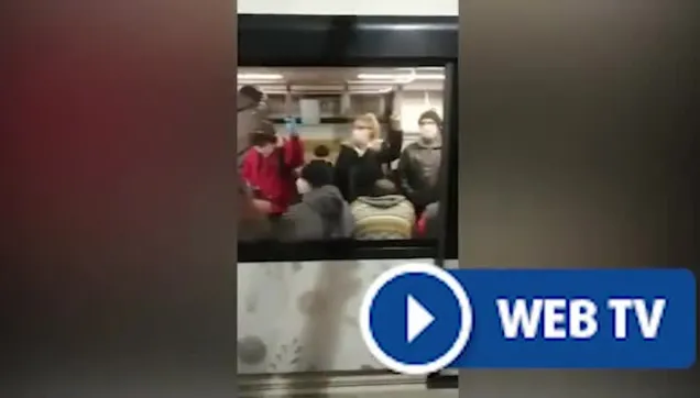 Buna hangi senaryoyu yazacaksın Murat Ongun! Otobüslerden sonra metroda da tıka basa yolculuk