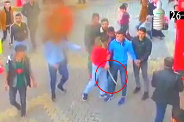 Adıyaman'da korku dolu anlar! Döner bıçağını kaptığı gibi...