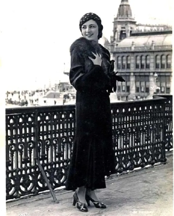 Kökü Osmanlı Sarayı'na dayanıyor: Deniz Uğur hayatını film yapacak-9