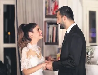 Hilal Özdemir'in renkli kına gecesi