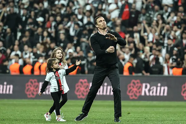 Son dakika Beşiktaş haberleri... Beşiktaş Teknik Direktörü İsmael'in Fenerbahçe derbisi planı belli oldu! 1927 gün sonra bir ilk-3