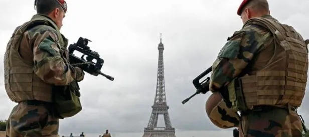 Paris’te terör alarmı!