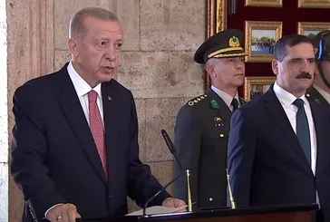 Başkan Recep Tayyip Erdoğan başkanlığındaki YAŞ üyeleri Anıtkabir'i ziyaret etti