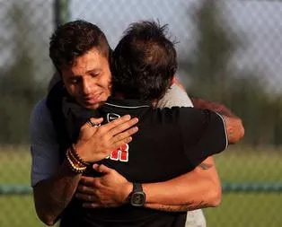 Eskişehirspor, Diego’nun sözleşmesini feshetti