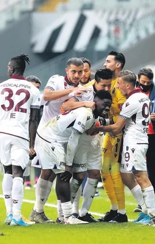 Trabzonspor'da Abdullah Avcı fırtınası!