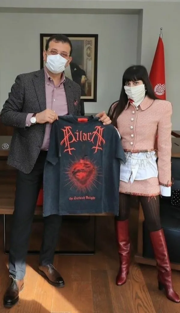 dilara-findikoglundan-skandal-parti-imamoglunun-satanist-modacisi-turk-musevileri-muzesinde-ayin-mi-yapti-1631610817796.jpg Dilara Fındıkoğlu'ndan skandal parti! İmamoğlu'nun modacısı Türk Musevileri Müzesi'nde satanist ayini mi yaptı?-7