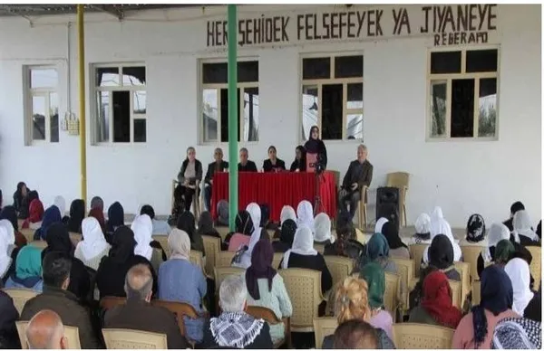 HDP'li Hüda Kaya, Hasan Özgüneş, Feleknas Uca ve Murat Çepni PKK kamplarında! Yine devleti hedef aldılar!-2